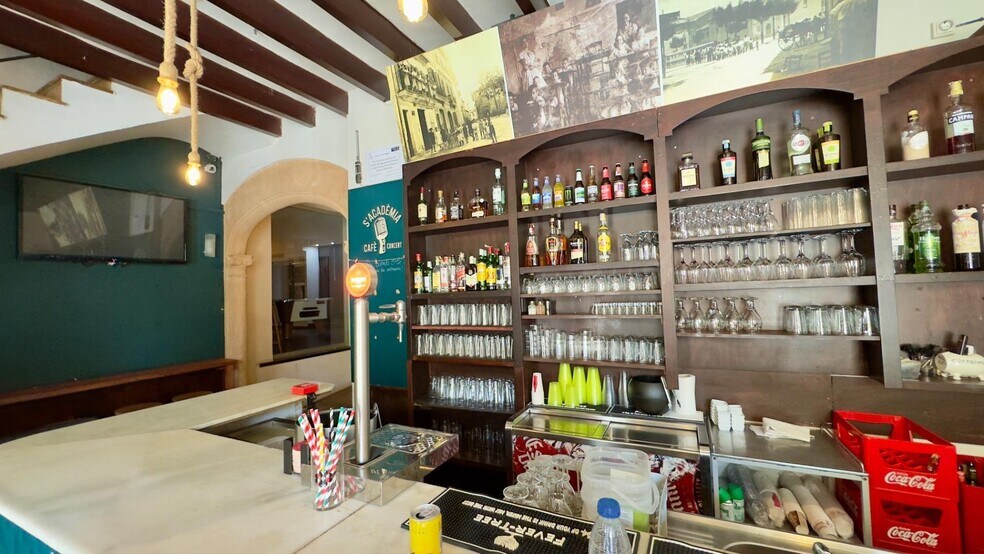 Retail in Algaida, Islas Baleares for lease - Building Photo - Image 2 of 25