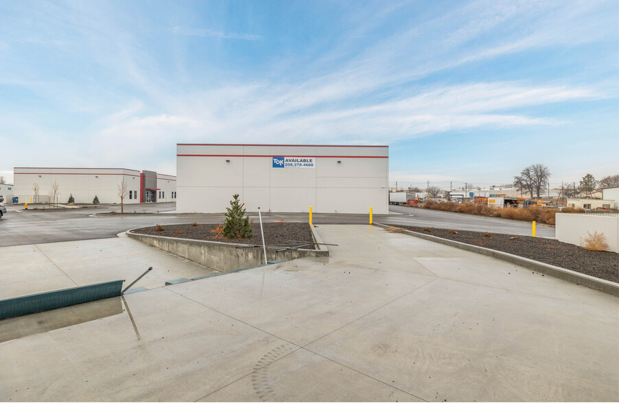 1420 W Karcher Rd, Nampa, ID for lease - Building Photo - Image 3 of 8