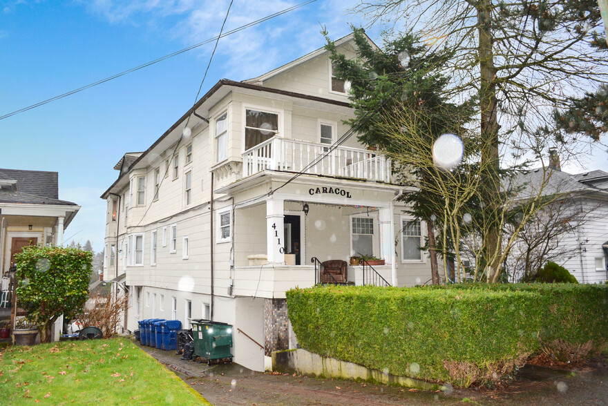 4110 Whitman Ave N, Seattle, WA for sale - Building Photo - Image 1 of 1