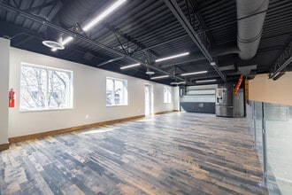 311 W University Dr, Rochester, MI for lease Interior Photo- Image 2 of 4
