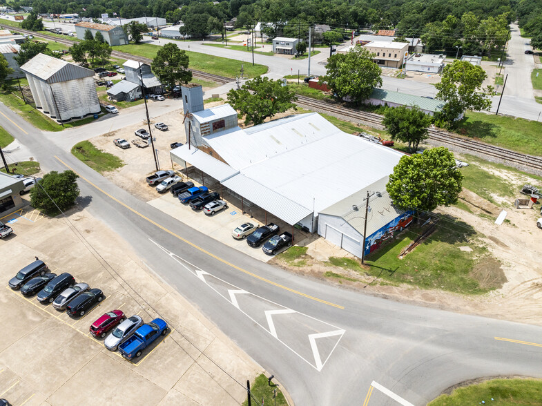 2614 Washington St, Waller, TX for lease - Building Photo - Image 2 of 7