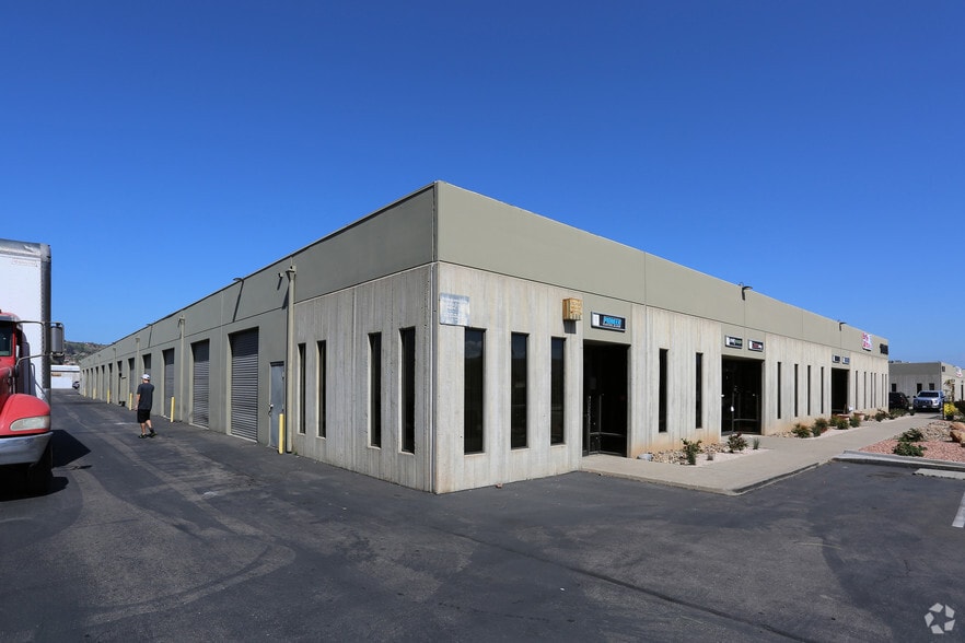 1444 Pioneer Way, El Cajon, CA for lease - Building Photo - Image 3 of 4