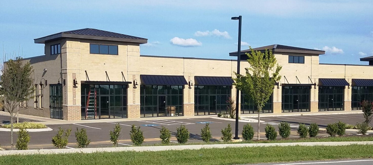 2518 N College Ave, Fayetteville, AR for lease Building Photo- Image 1 of 2