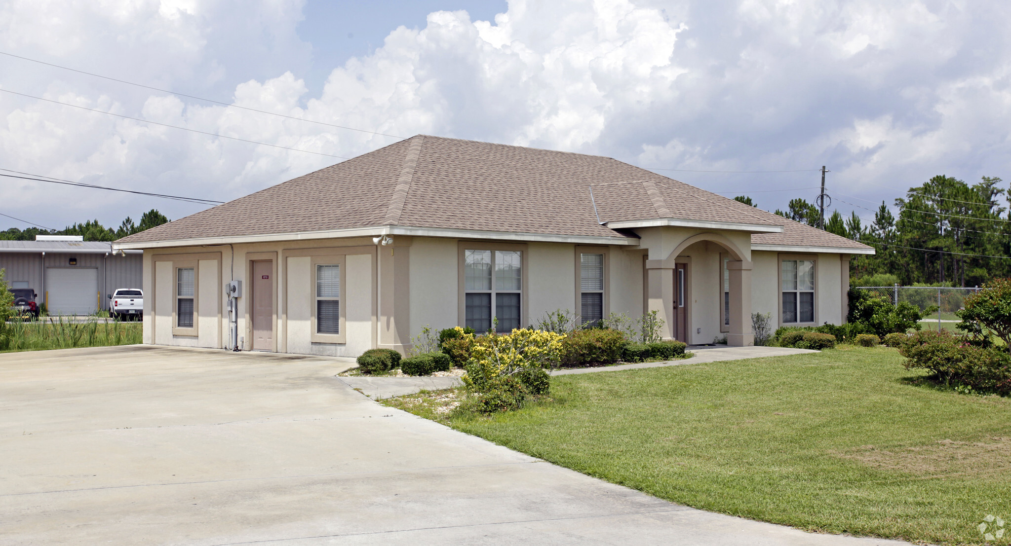 1531 SW Commercial Gln, Lake City, FL for sale Primary Photo- Image 1 of 1