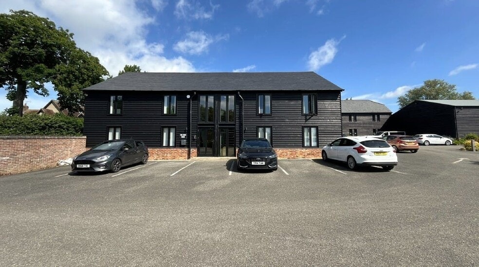 Felsted Business Centre, Felsted for lease - Building Photo - Image 3 of 18