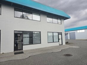 20381 62nd Ave, Langley Twp, BC for lease Building Photo- Image 1 of 22