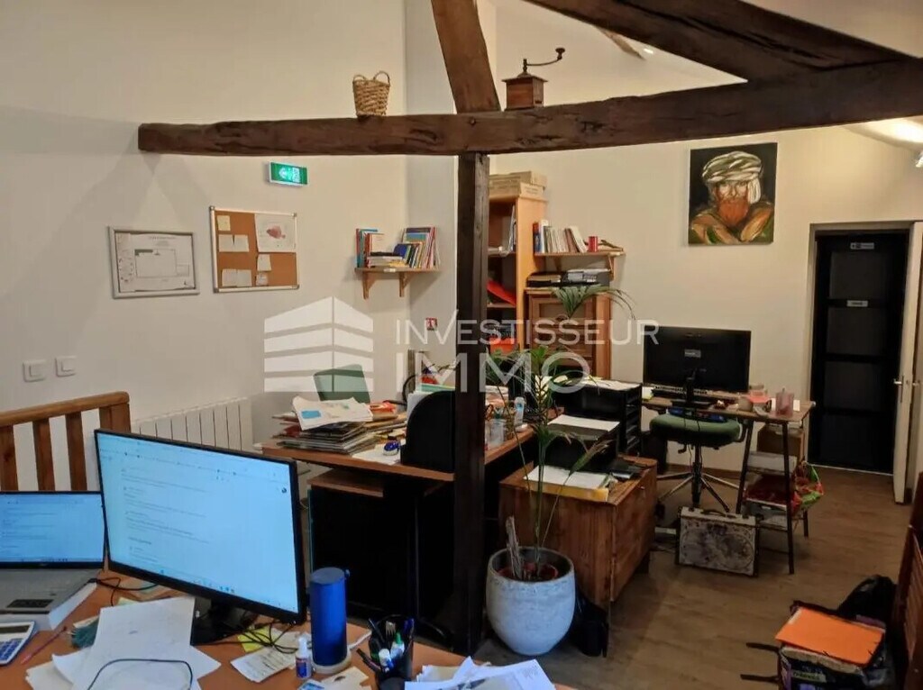 Location Bureaux 35 m² - Photo 1