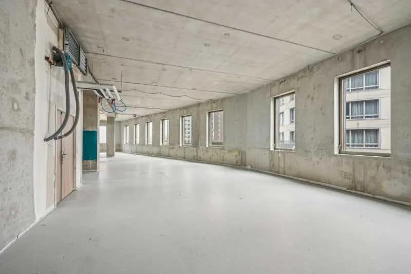 Office in Villejuif for lease - Building Photo - Image 1 of 14