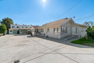 431 W J St, Oakdale CA - Investment Property