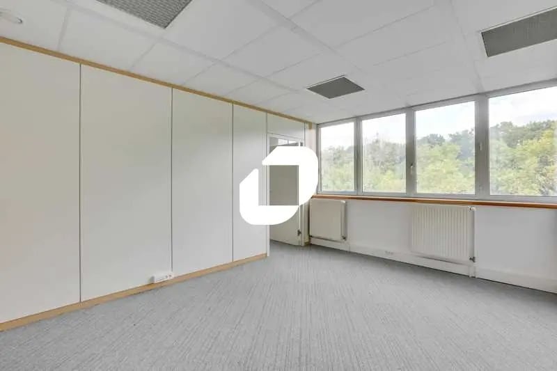 Office in Évry-Courcouronnes for lease - Interior Photo - Image 3 of 9