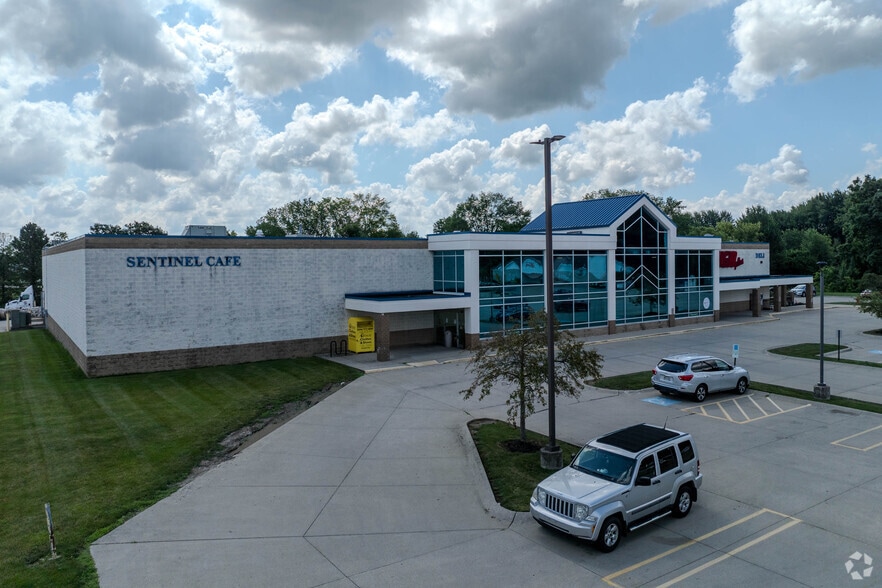 540 N Center St, Lagrange, OH for sale - Primary Photo - Image 1 of 1