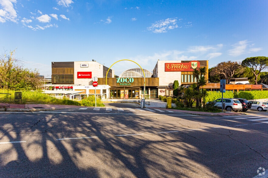 Calle Barlovento, 30, Pozuelo de Alarcón, Madrid for lease - Building Photo - Image 1 of 4