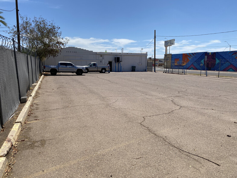 3820 S Central Ave, Phoenix, AZ for lease - Building Photo - Image 3 of 7