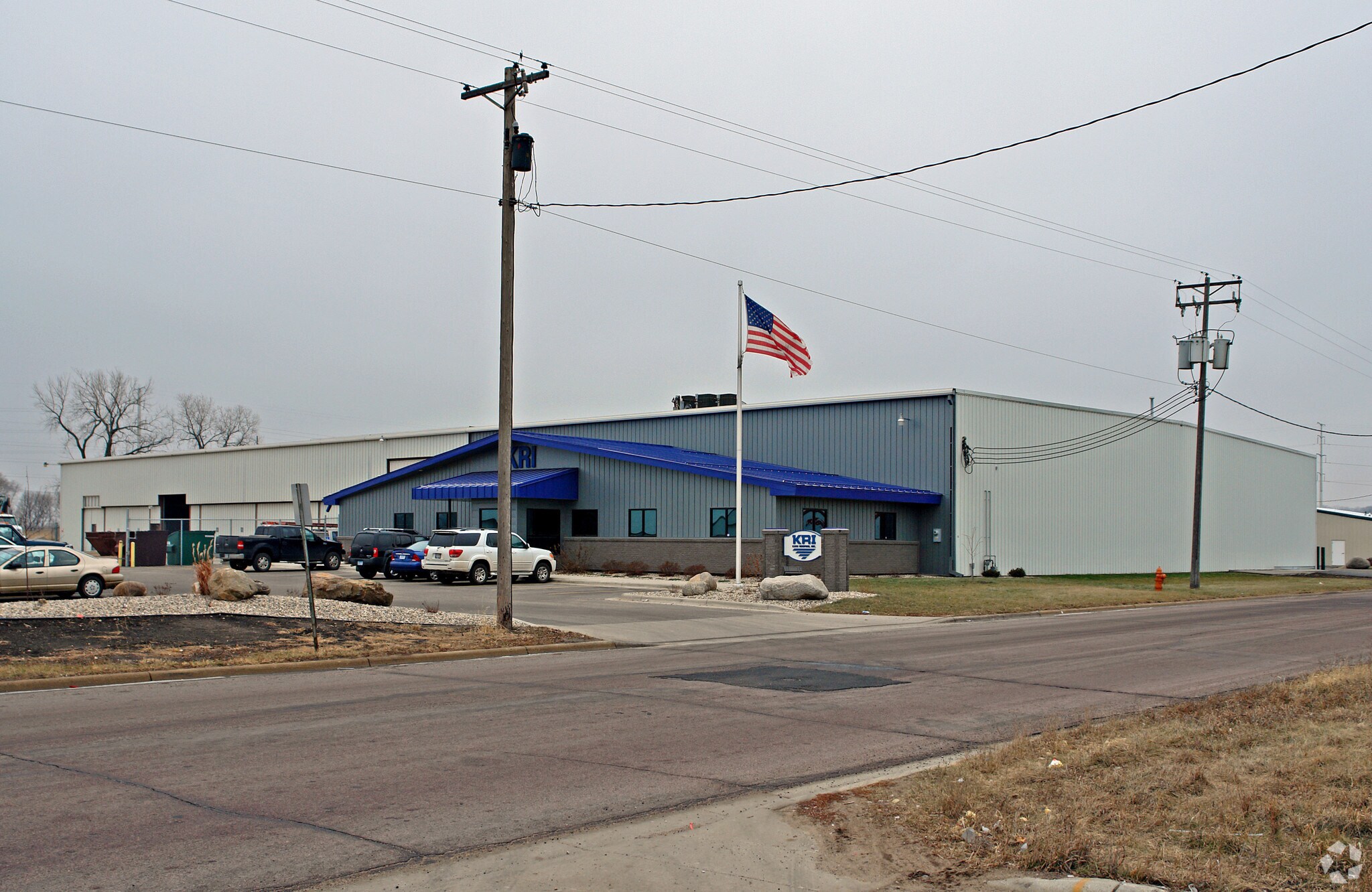 313-325 Lundin Blvd, Mankato, MN for sale Primary Photo- Image 1 of 1