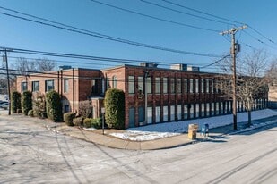 77 Rumford Ave, Waltham MA - Loft