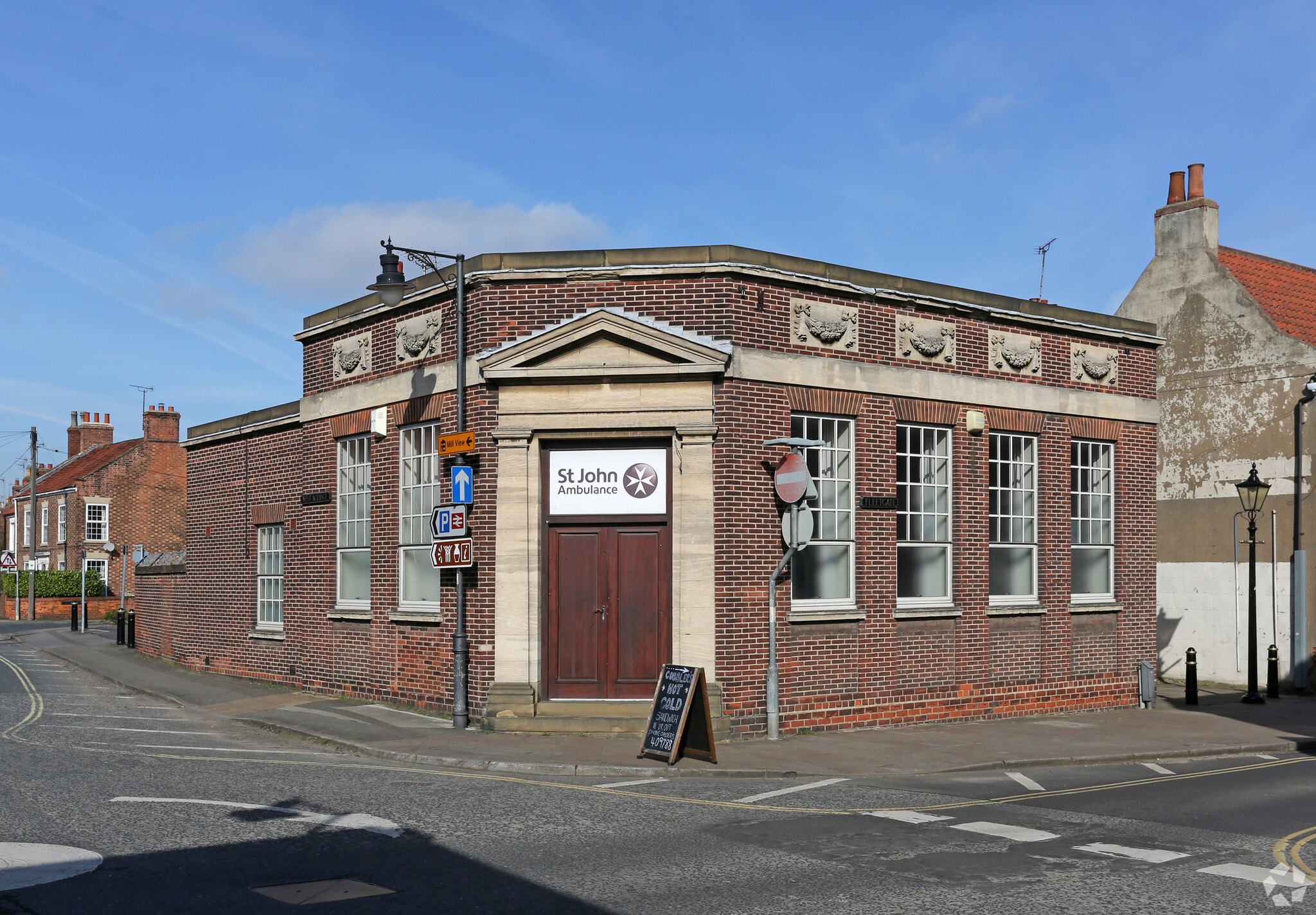 27 Fleetgate, Barton Upon Humber for sale Primary Photo- Image 1 of 1