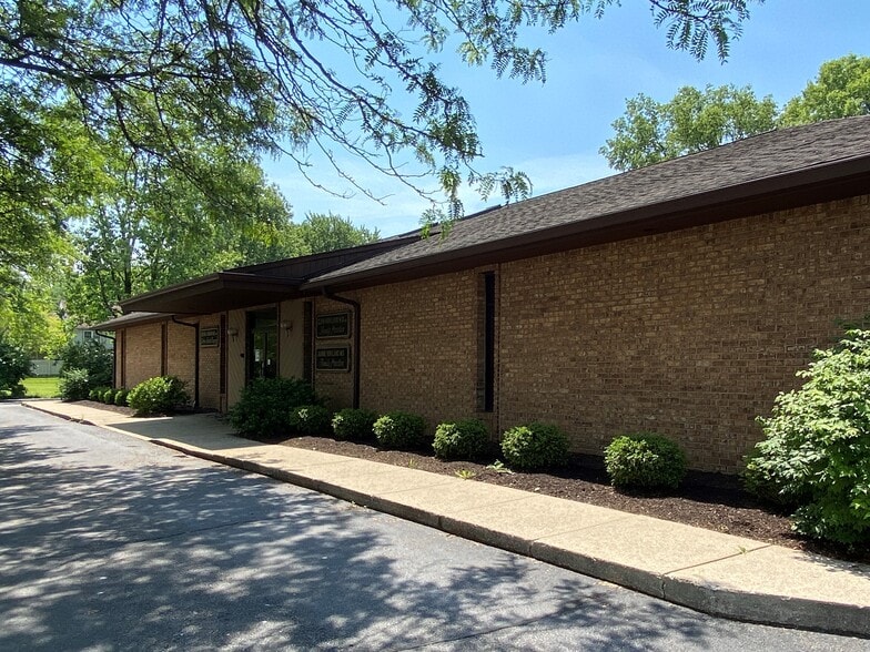 5928-5932 Springboro Pike, Dayton, OH for lease - Building Photo - Image 1 of 7