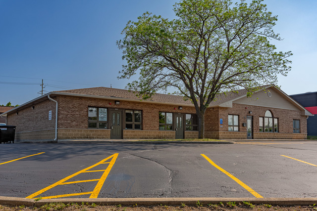 1021-1041 Bonaventure Dr, Elk Grove Village, IL for sale - Primary Photo - Image 1 of 14