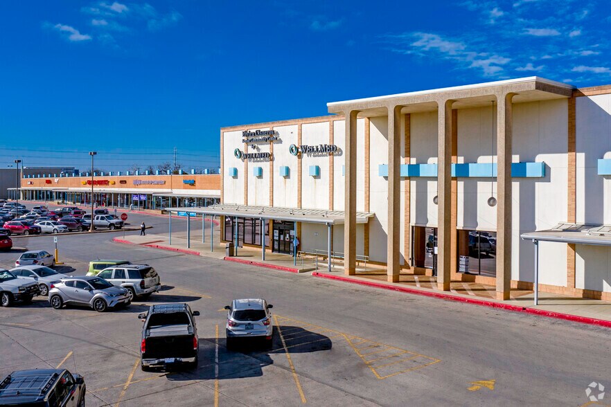 Five Below Southwest Military Drive San Antonio Tx 517-735 SW Military Dr, San Antonio, TX 78221 | LoopNet