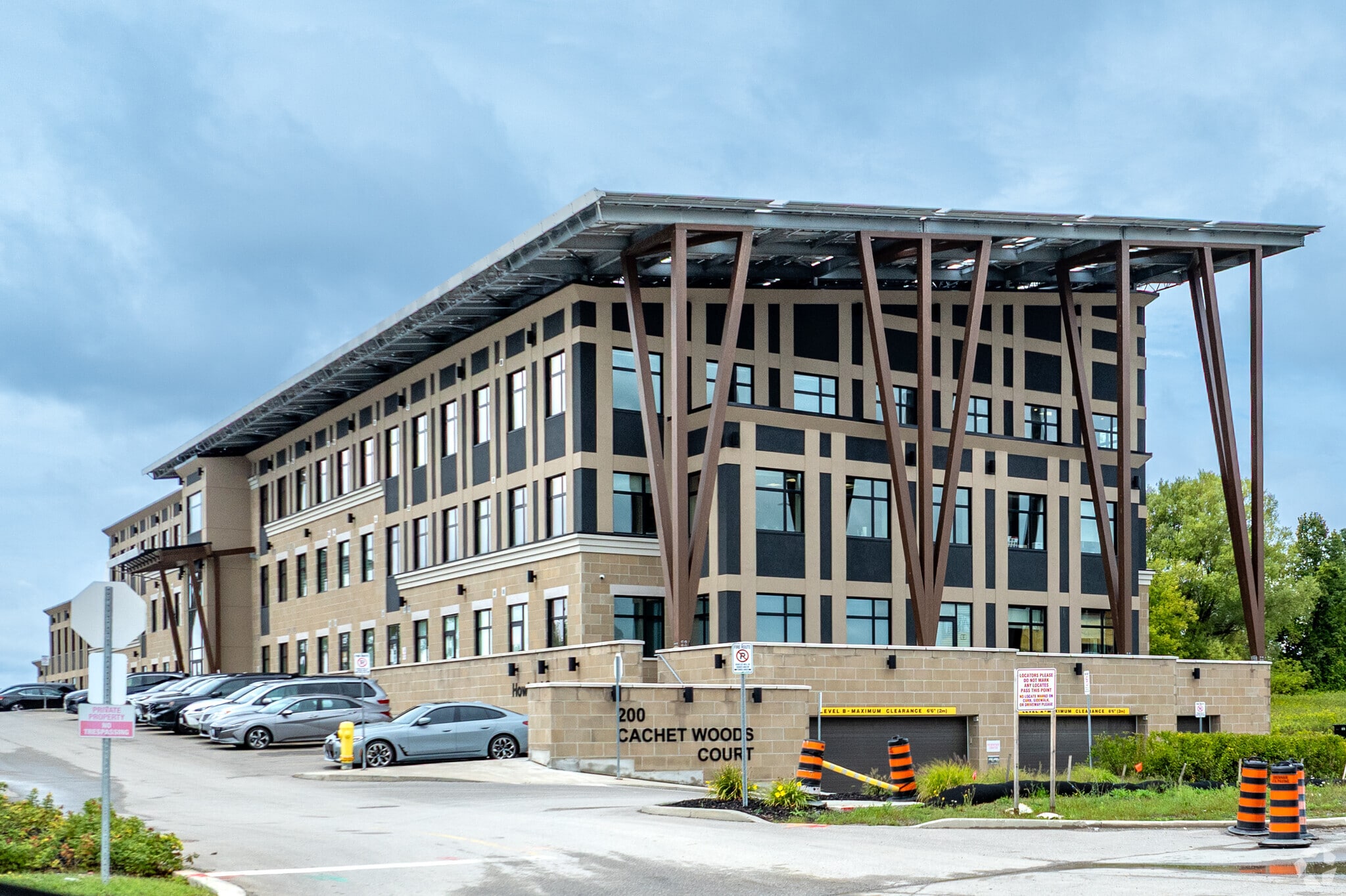 200 Cachet Woods 3rd Floor Suites portfolio of 4 properties for sale on LoopNet.com Primary Photo- Image 1 of 2