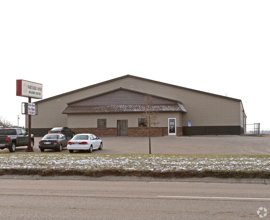 1635 W Lincoln Ave, Olivia, MN 56277