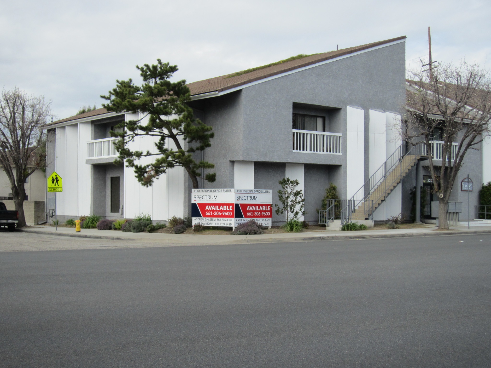 22777 Lyons Ave, Santa Clarita, CA for lease Building Photo- Image 1 of 6