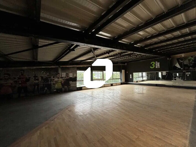 Office in Brétigny-sur-Orge for lease - Interior Photo - Image 3 of 8