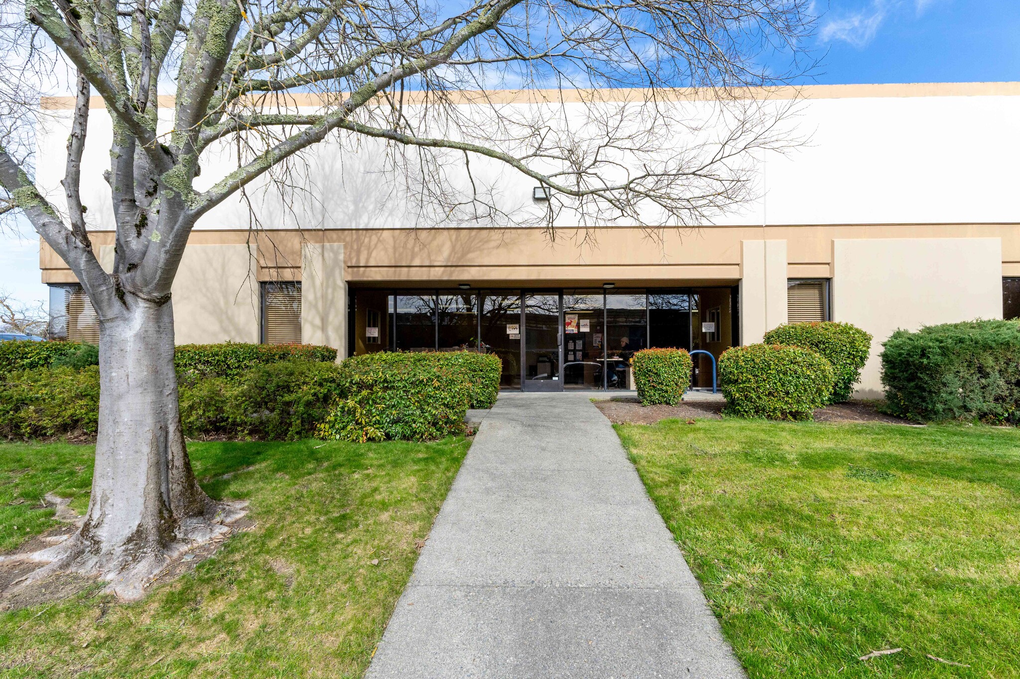 3315 Airway Dr, Santa Rosa, CA for lease Building Photo- Image 1 of 9