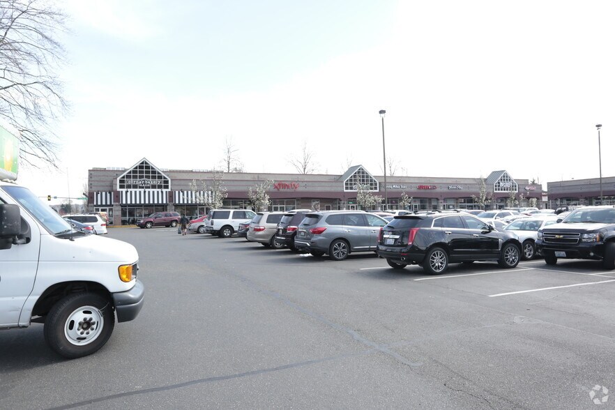 337-363 Strander Blvd, Tukwila, WA for sale - Primary Photo - Image 1 of 1