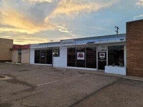 3206-3212 34th St, Lubbock, TX for lease Building Photo- Image 1 of 2
