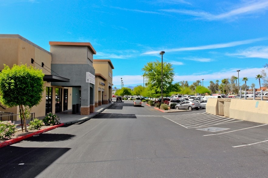1990 McCulloch Blvd N, Lake Havasu City, AZ for lease - Building Photo - Image 1 of 9