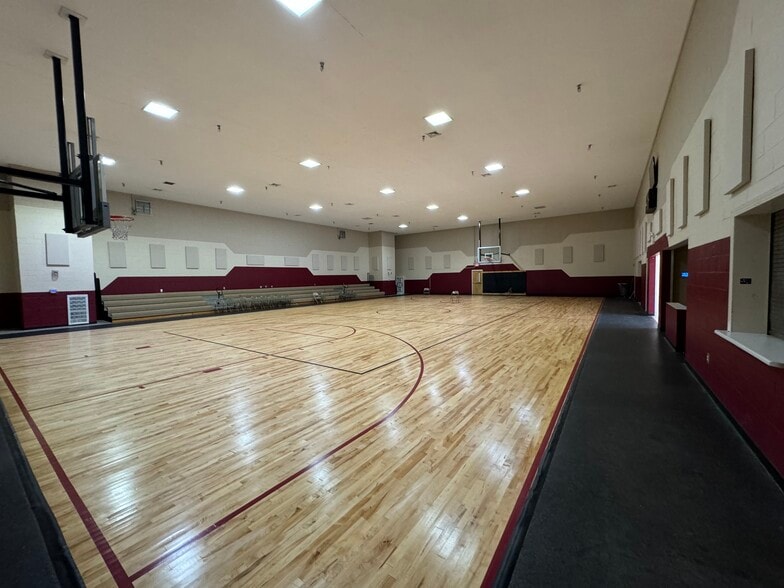 31 Calhoun Ave, Greenville, SC for sale - Interior Photo - Image 3 of 23