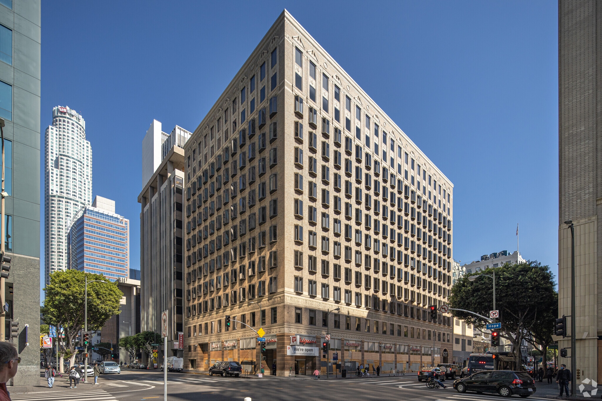 617 W 7th St, Los Angeles, CA for lease Primary Photo- Image 1 of 34