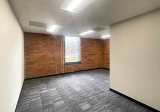 777 High St, Eugene, OR for lease Interior Photo- Image 1 of 3