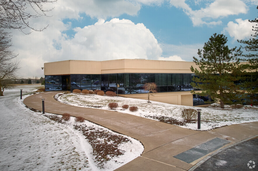 1 Redcom Ctr, Victor, NY for lease - Building Photo - Image 1 of 25