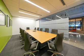 500 E Morehead St, Charlotte, NC for lease Interior Photo- Image 2 of 9