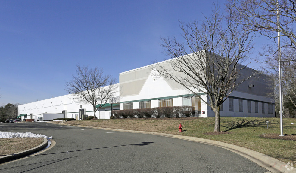 6340 Columbia Park Rd, Landover, MD for lease - Building Photo - Image 1 of 7