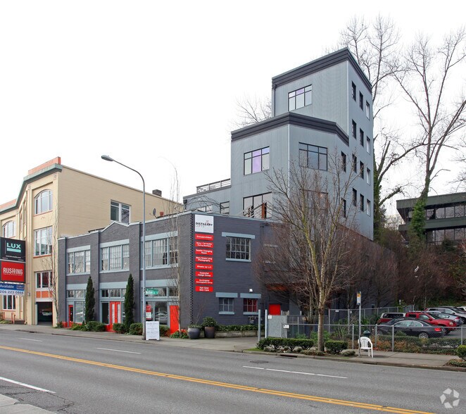 1735 Westlake Ave N, Seattle, WA for lease - Primary Photo - Image 1 of 1
