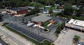 More details for 2030 E Grand Ave, Lindenhurst, IL - Retail for Lease