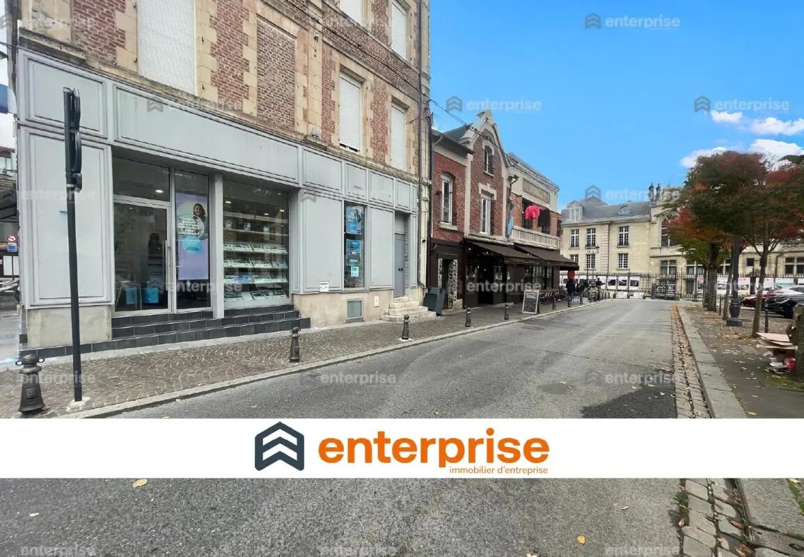 Retail in Saint-Quentin for lease Building Photo- Image 1 of 6