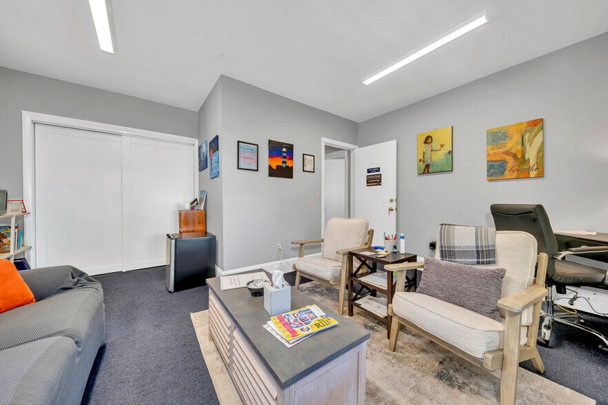 68 Park St, Andover, MA for lease - Building Photo - Image 3 of 7