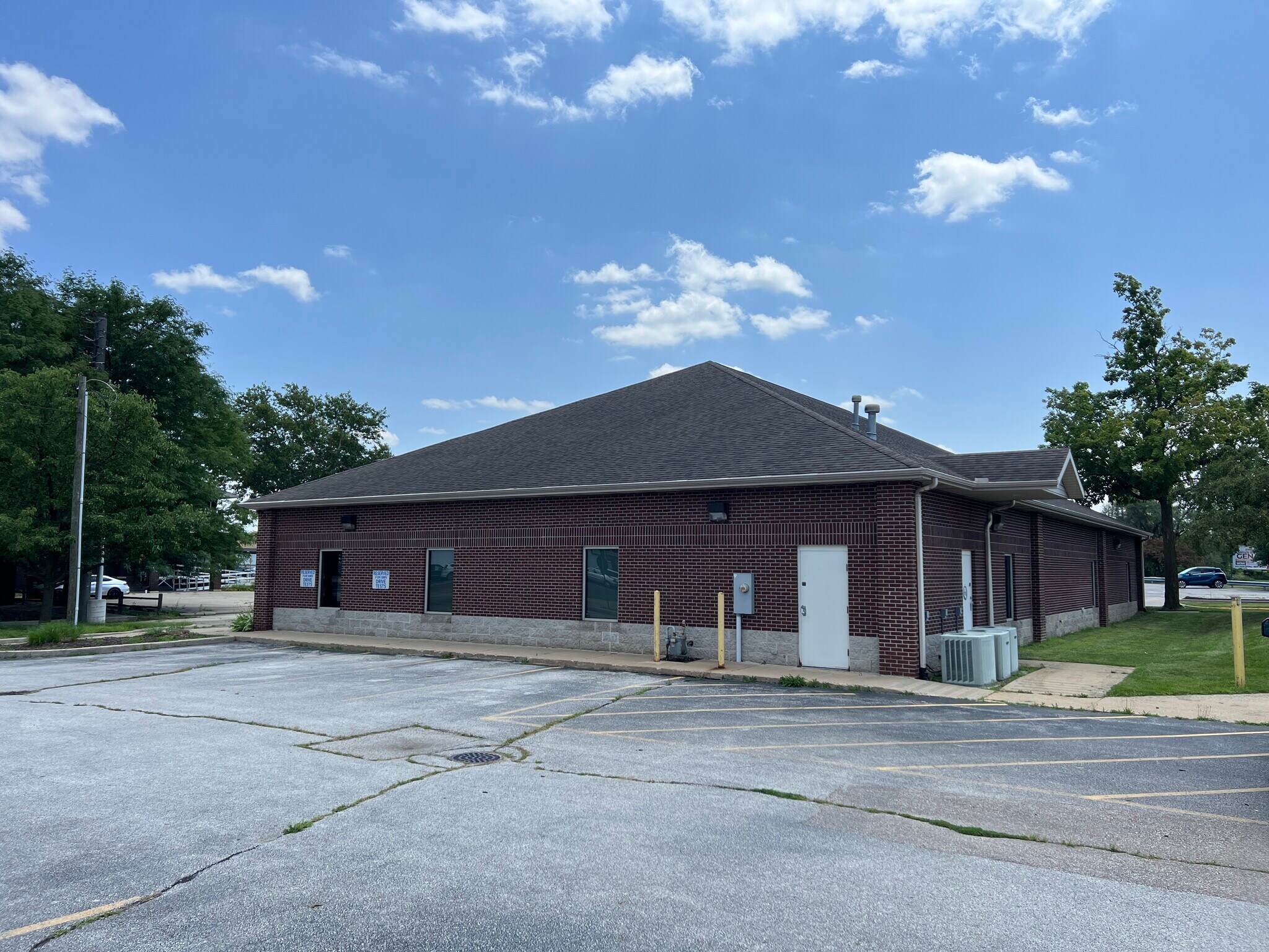 216 Harrison Street, Elkhart, IN 46516 Bureau of Motor Vehicles