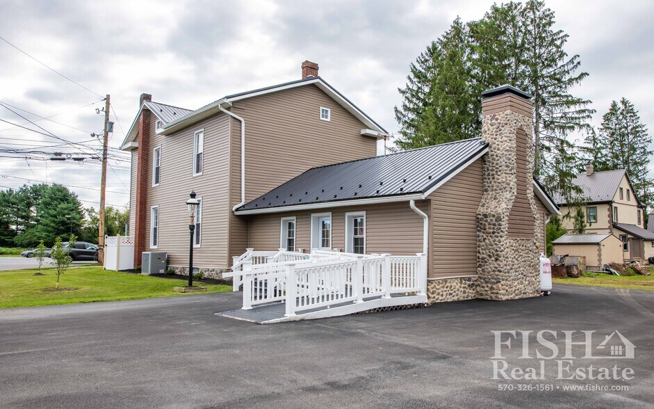 16767 US Route 15, Allenwood, PA 17810