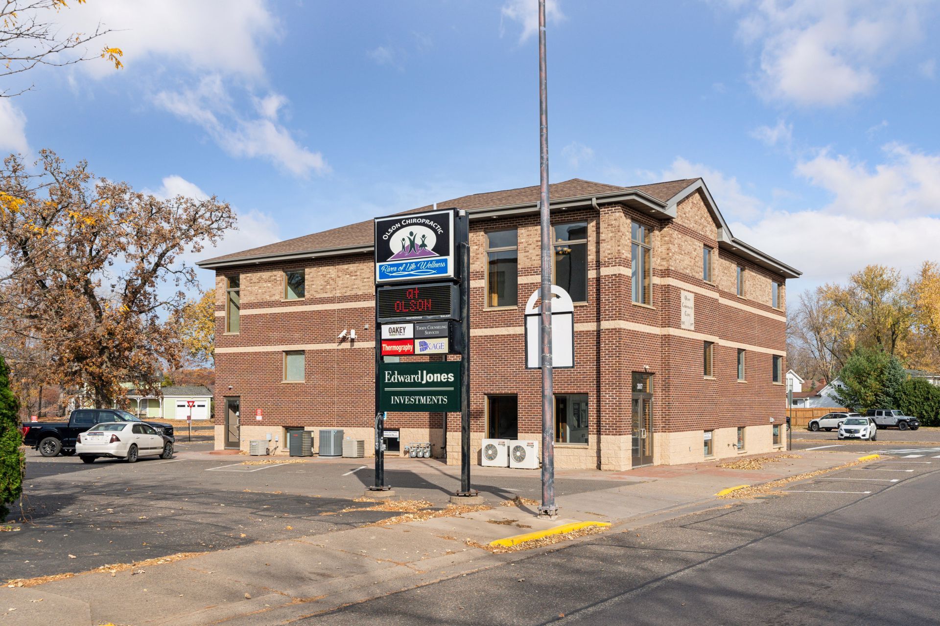 307 N Cascade St, Osceola, WI for lease Building Photo- Image 1 of 18