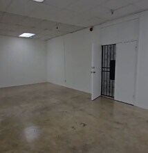 719 S Los Angeles St, Los Angeles, CA for lease Interior Photo- Image 1 of 7