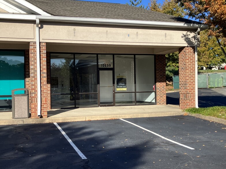 10681-10699 Spotsylvania Ave, Fredericksburg, VA for sale - Building Photo - Image 1 of 1