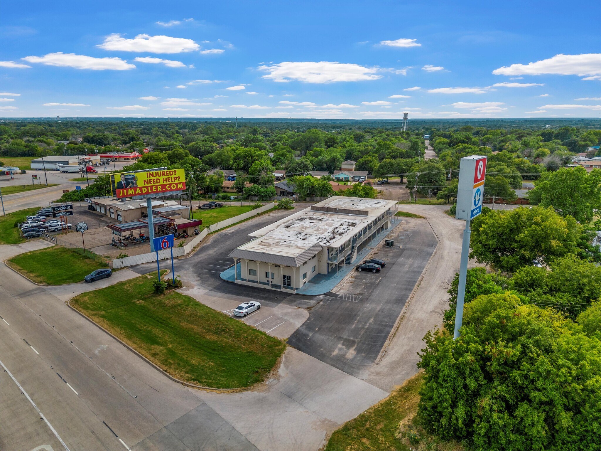 1008 E Crest Dr, Waco, TX for sale Building Photo- Image 1 of 1