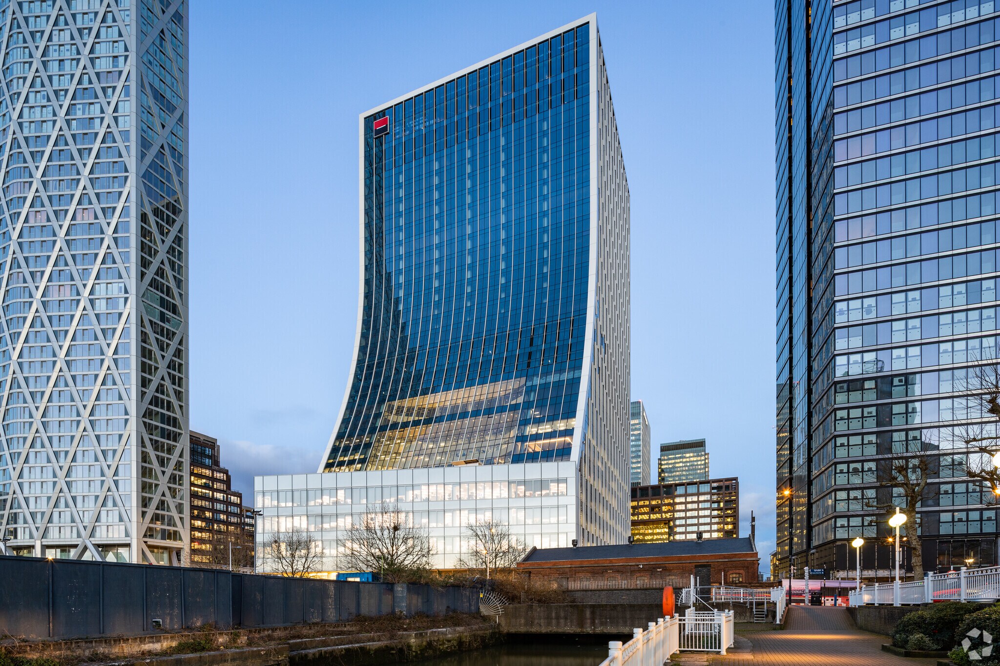 1-5 Bank St, London for sale Building Photo- Image 1 of 1