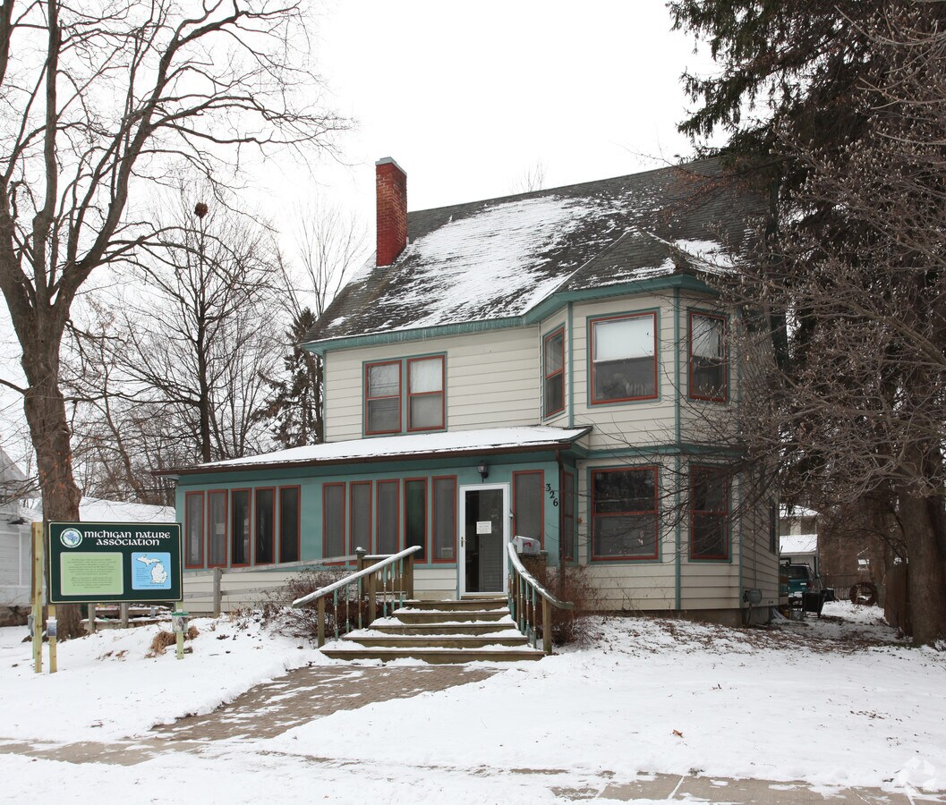 326 E Grand River Ave, Williamston, MI 48895 Property Record