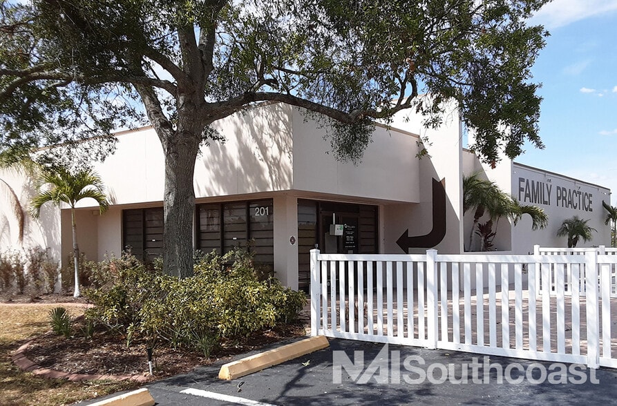 201 Flamingo Dr, Apollo Beach, FL for sale - Building Photo - Image 3 of 7